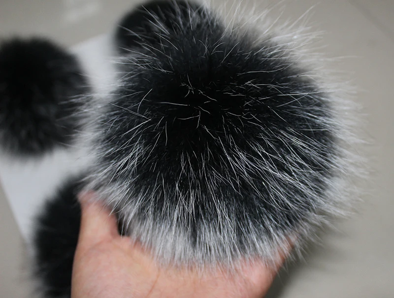 Nature Fur Pompom Fur Pom With Button DIY Fox Pompom Balls  Fur Pompon Fox Raccoon Pom Pom For Scarves Hats Bags  Accessories