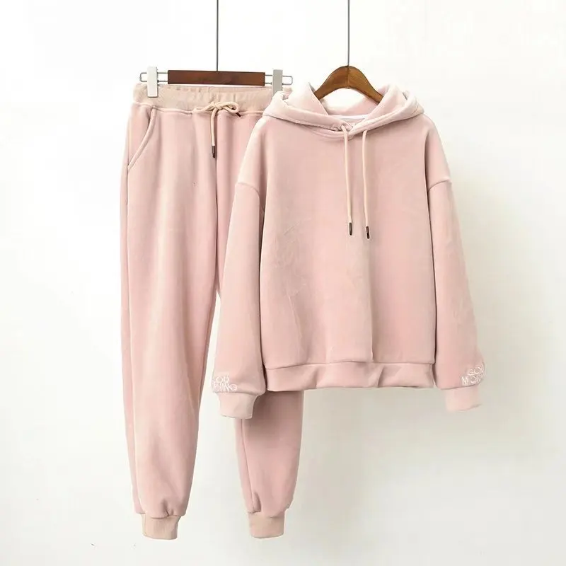 

Embroidery hat double-side plush thickened golden fleece fashionable leisure suit woman two piece set sporting tracksuit 2008