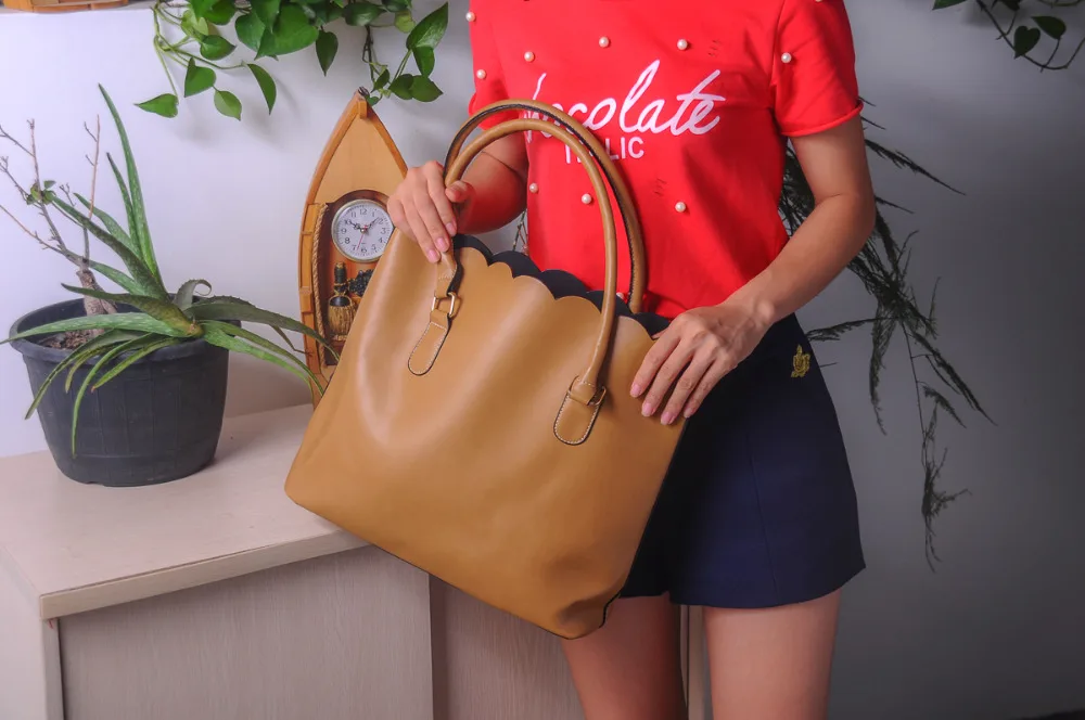 scalloped purse (2)