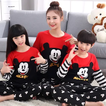 

Mother Daughter Son Pajamas Sleepwear Family Clothing Mommy and Me Clothes Mom Baby Son Clothes 100% Cotton Pyjamas Outfits