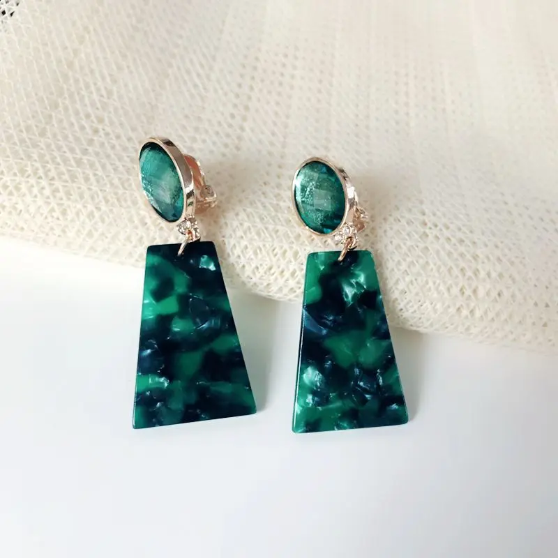 Free Shipping New Design Geometric Resin Yellow Green Lightweight Sweet Clip Earring