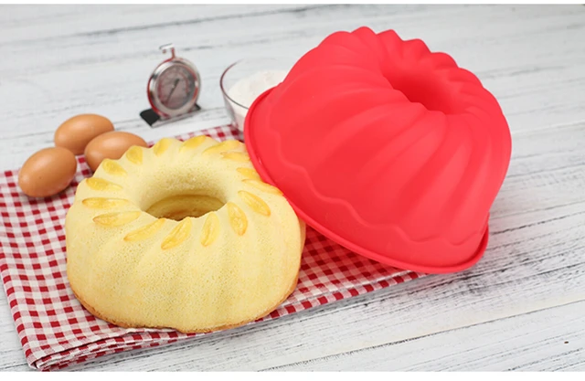 Mrs. Anderson's Baking 9in Silicone Round Cake Pan