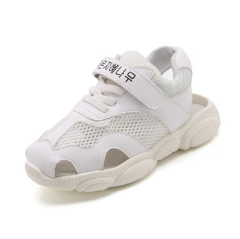 

New boys and girls beach shoes bear bottom net red children's shoes 2019 summer wear non-slip feet foot anti-kick casual shoes