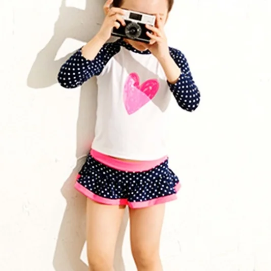 

New Hot Girls Long sleeve Anti UV Swimsuit Two-pieces High Quality Kids Swimwear Bathing Suit Infantil Children Beachwear