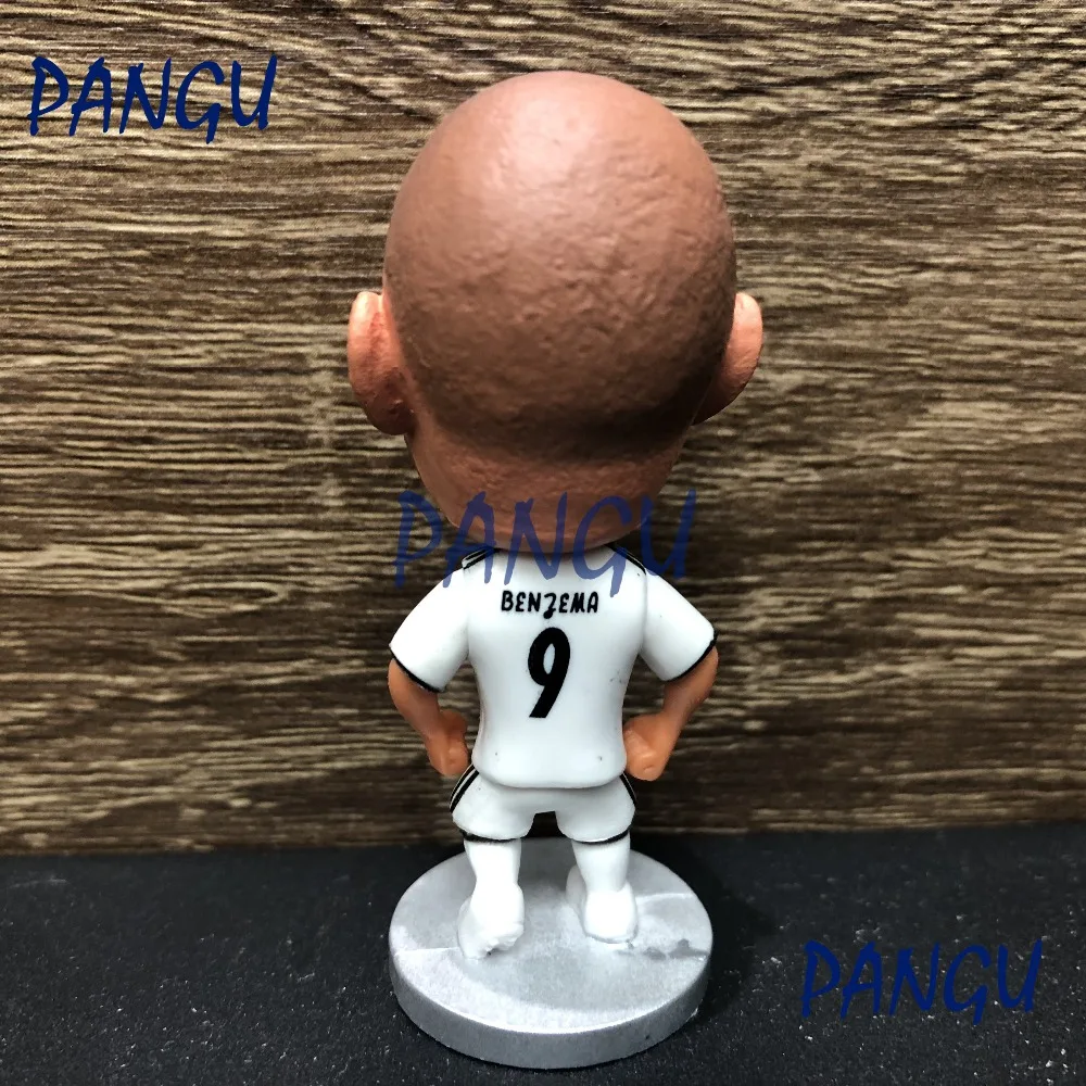 Soccerwe dolls figurine Sports stars Benzema #9 2017-2018 Movable joints resin model toy action figure collectible gift