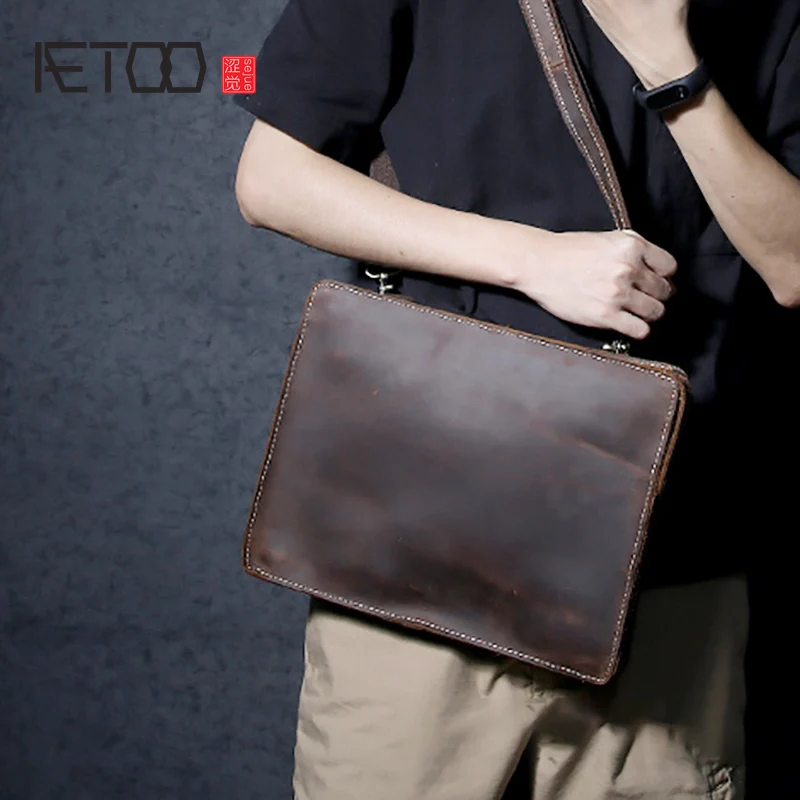 

AETOO Crazy Mapina Postman bag casual cowhide shoulder crossbody bag leather retro envelope bag