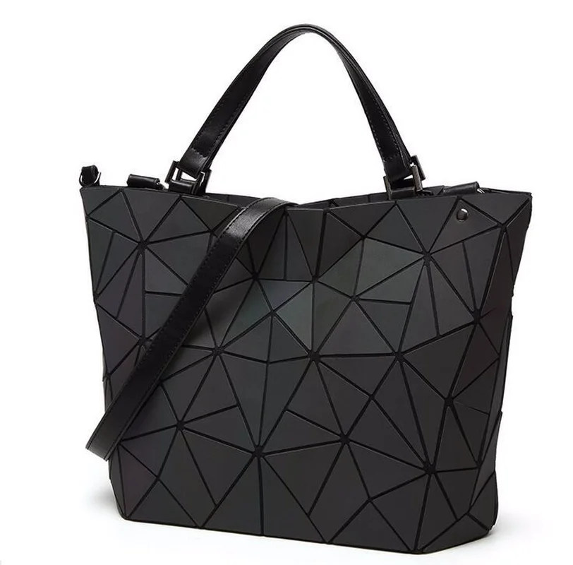 

2018 new fashion simple geometric rhombic folding luminous bucket bag shoulder slung portable variety change handbag
