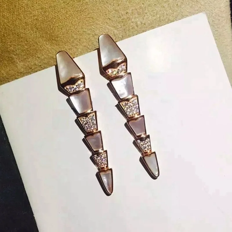 

BLH27 Fashion 925 Sterling Silver Shell Snake Zircon Stud Earring Animal Elegant Snake Animal Shell Women Wedding Jewelry