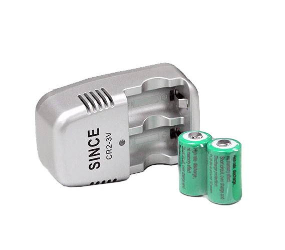2 pieces 3.0V CR2 15270 battery 3V Li-ion Rechargeable Battery Camera batteries + 1 Piece CR2 Battery charger