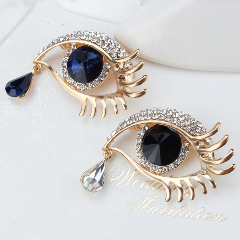 Lucky Eye Shaped Brooch