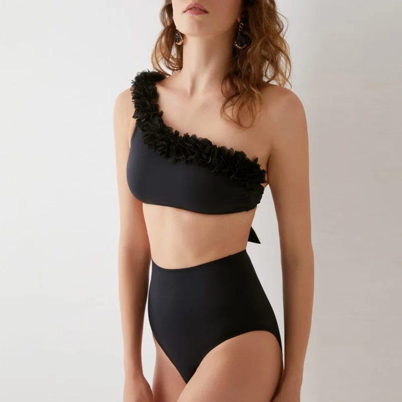 single shoulder swimsuit