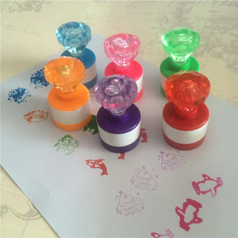Kids Cartoon Stamper Baby Children Learning Plastic Rubber Self Inking Stamps Toys Luminescent Plastic Seal A063 6pcs/lot