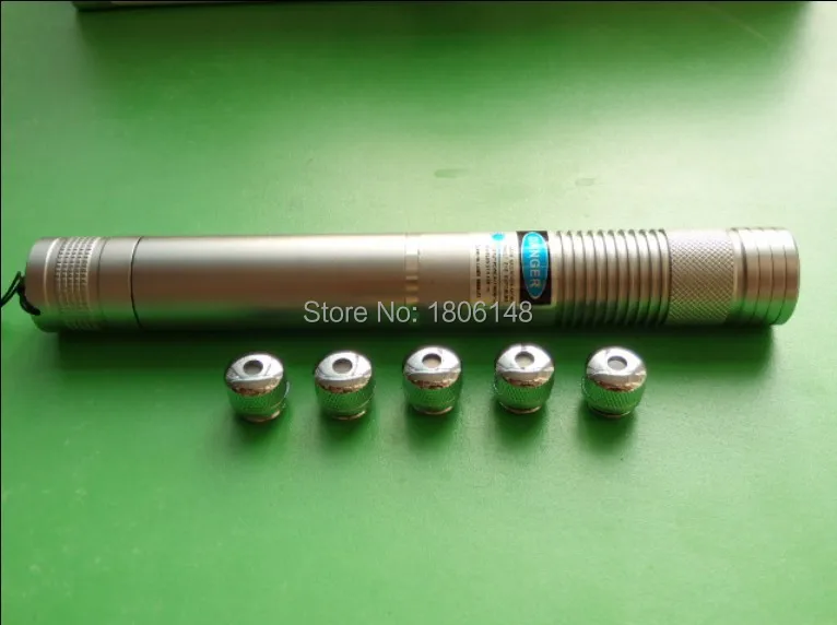 

Professional Powerful blue laser pointers 30000mw/30w 450nm Focusable burn match cigar cutting paper plastic+5 caps+charger+box