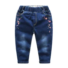 Детские брюки г., весна-осень, Новое поступление, высококачественные джинсы с поясом для маленьких девочек модные хлопковые джинсы с вышивкой для девочек