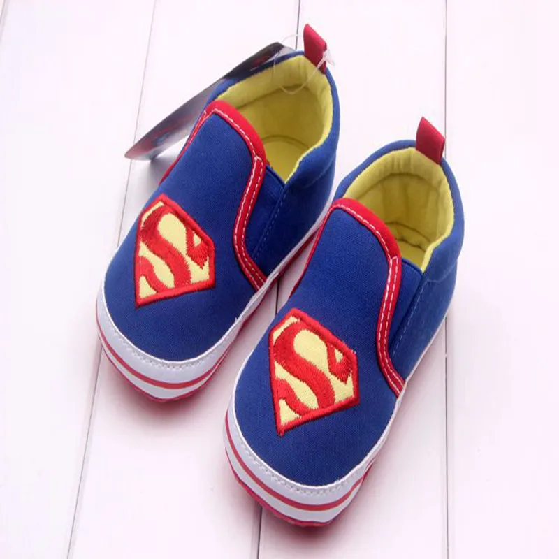 Классический дизайн; милые 3 вида стилей с изображением Супермена и медведя из мультфильма; однотонные туфли с закрытым носком для маленьких девочек и мальчиков; Bebe; обувь для первых шагов - Цвет: Blue
