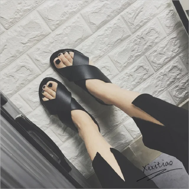 2018 Summer Fashion Concise PVC Beach Sandals Women Back Strap Solid Light Flat With Sandals Shoes Women Q0081 