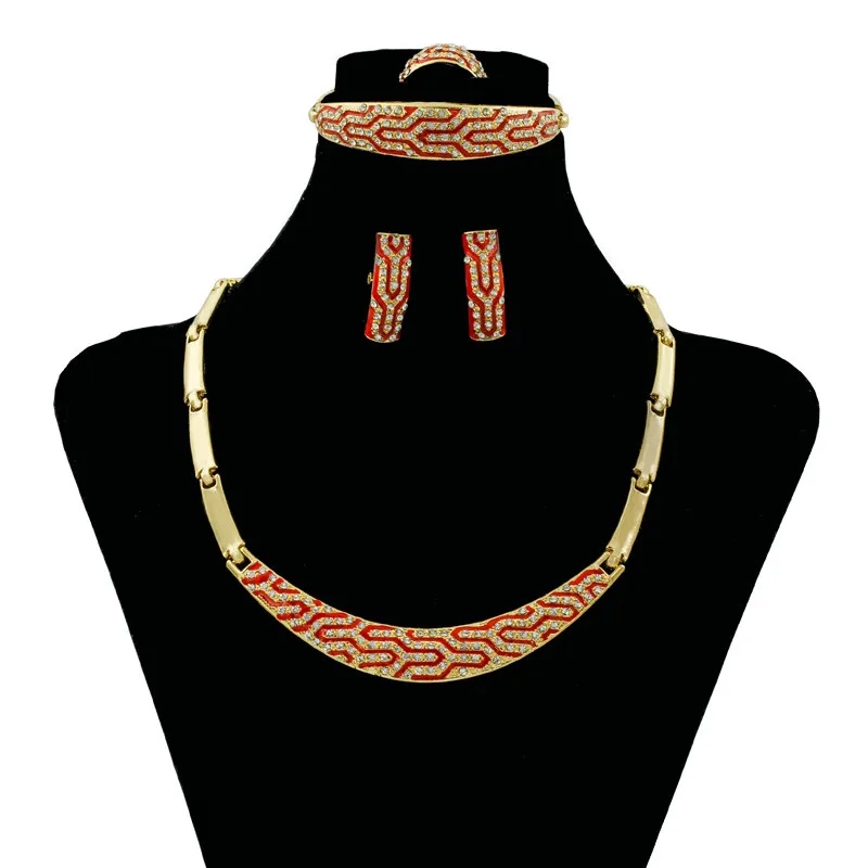 

New Fashion Bride Luxury Crystal Leisure Holiday Accessories Bead Necklace Earrings Charm Nigeria Gold Wedding Jewelry Sets