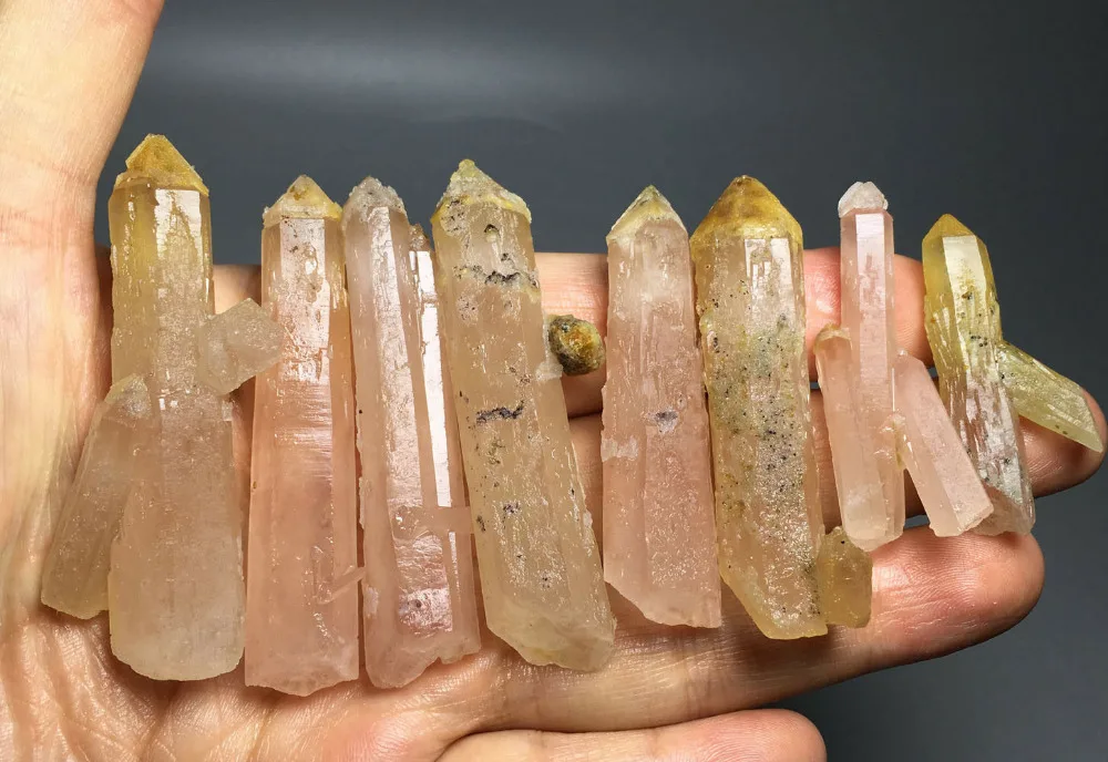 

122g 8PCS Natural New Find Red Quartz Crystal point Specimen labradorite