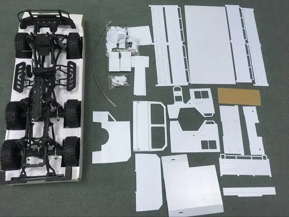 KTRC Неокрашенный 6x6 человек наборы тела для 1/10 1/12 Масштаб RC Рок Гусеничный военный грузовик HG 601 осевой SXC10 RC8WD 6X6 - Цвет: Body and Frame