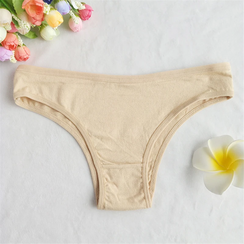 New Cotton Panties Female Underpants Sexy Women Briefs Underwear Lingerie Thongs Red Black Skin White