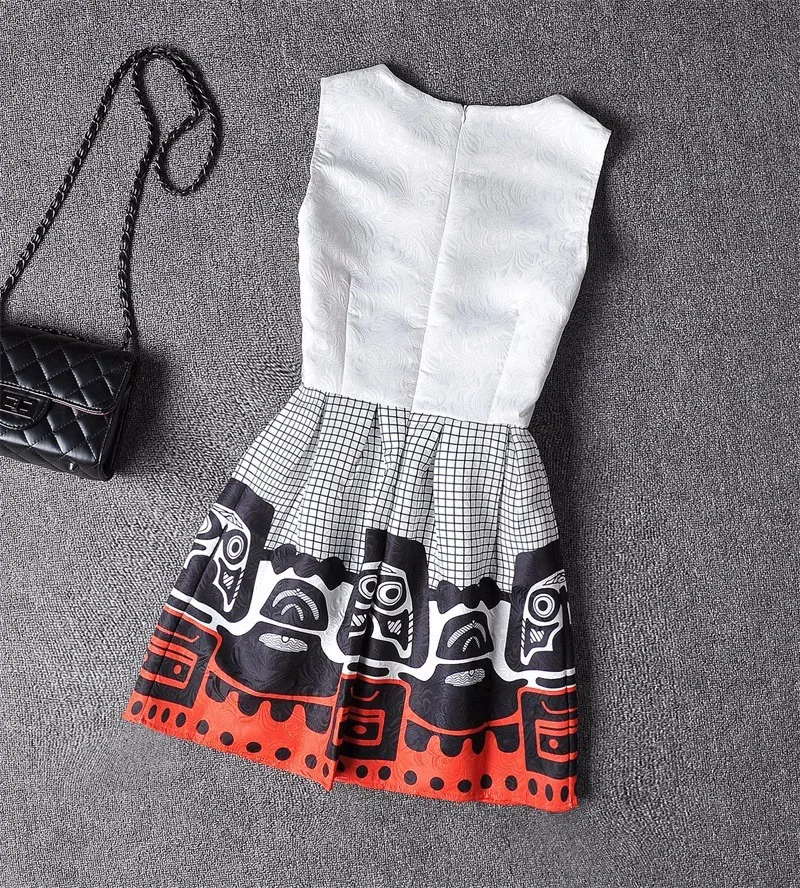 2740978072_1650689686