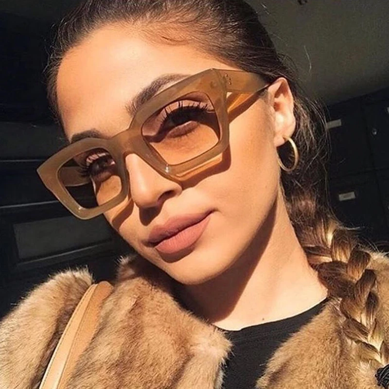 

2018 Square Frame Rivets Sunglasses Vintage Fashion Ladies Sun Glasses Black Leopard Sun Glasses Female Women Shades UV400