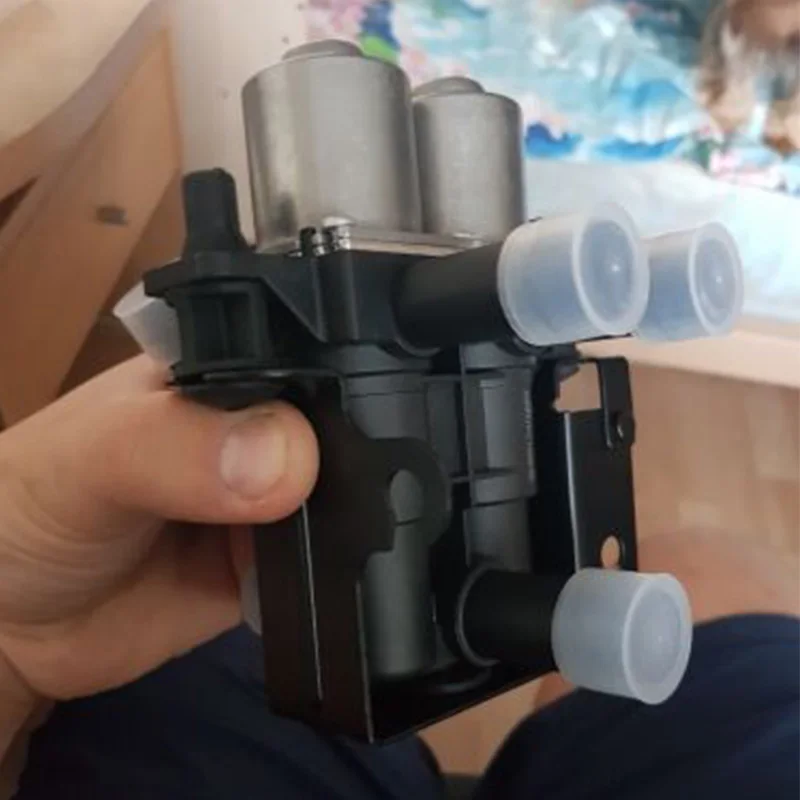 

ITYAGUY Free shipping 5 pipes Petrol Water Heater Control Valve For 2000-2002 Early Jaguar S-Type XR822975 1147412148