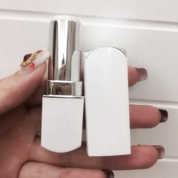 

2pcs/lot New Lips Tube Empty DIY Homemade Luxury White Llipstick Makeup Lip Stick Lipbalm Tubes Refillable Bottles
