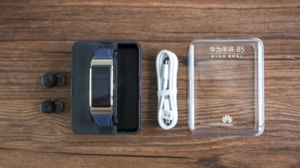 Huawei-Talkband-B5-7