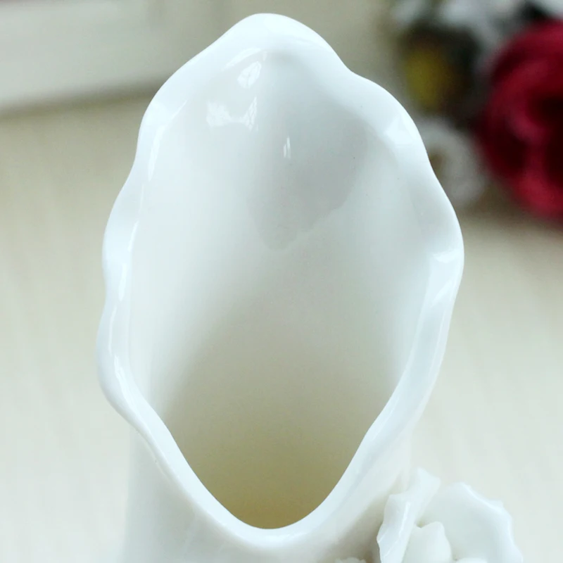 White-porcelain-vase-ceramic-mini-flower-holder-marriage-decoration-flower-flower