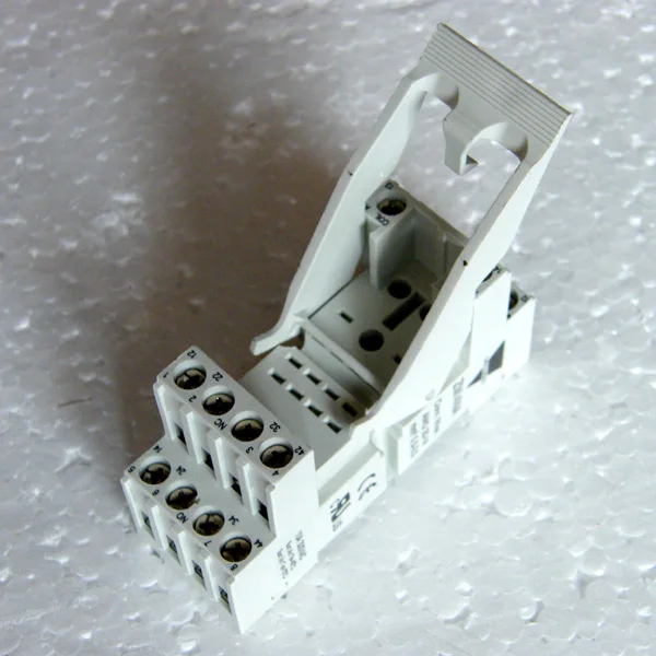 low price CARLO GAVAZZI ZM14NA Small 14 feet Relay base for relay