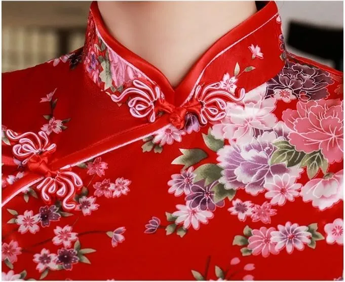 Sheng Coco 6XL красные цветы Cheongsam китайские короткие платья улучшение древнее традиционное китайское Ципао платье атласное Qi Pao 5XL