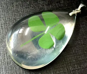 

FREE SHIPPING 12 Pendant Clear Real Four Leaf Clover Taxidermy Resin Magic Jewelry VERY PRETTY
