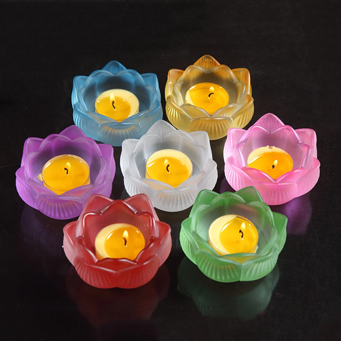 

Lotus Seedpod Votive Holder Vintage Lampwork Carved Grass Candle Holder for Home Decoration Religious Activities Candle Holder