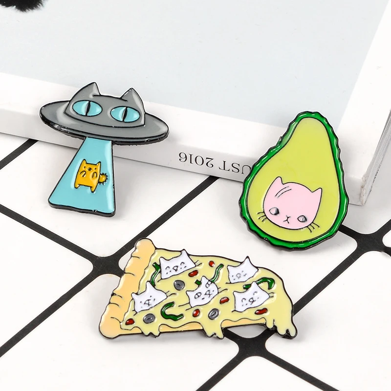 

Cat Brooches collection Avocado UFO Pizza and Cat Enamel Pins Cute Kawaii Kitten Pin Badge Cartoon Aniaml Jewelry Gift for kids