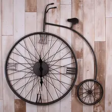 Vintage American country living room wall clock wrought iron bicycle decorated bar restaurant Creative Wall Mural