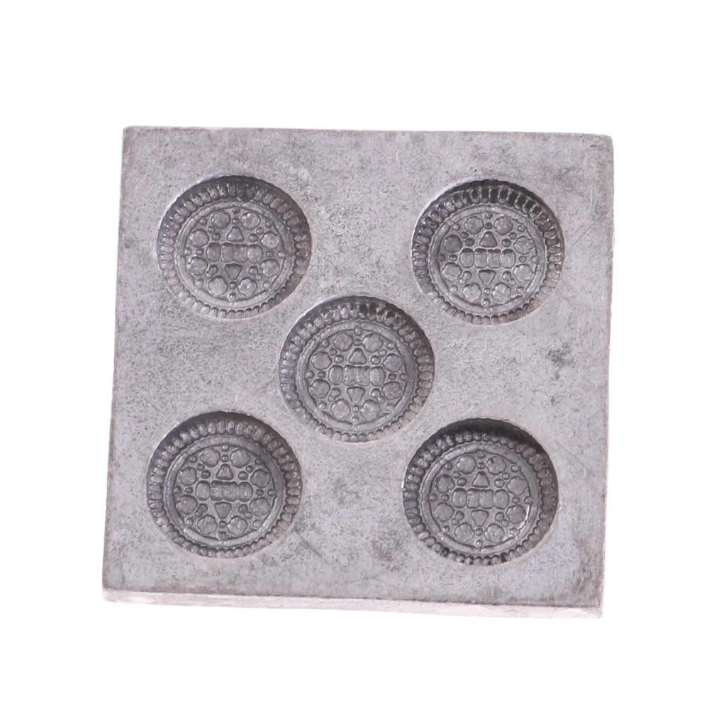 1/12 Dollhouse Miniature Metal Cookie Mould Model Kitchen Furniture Accessories Decoration