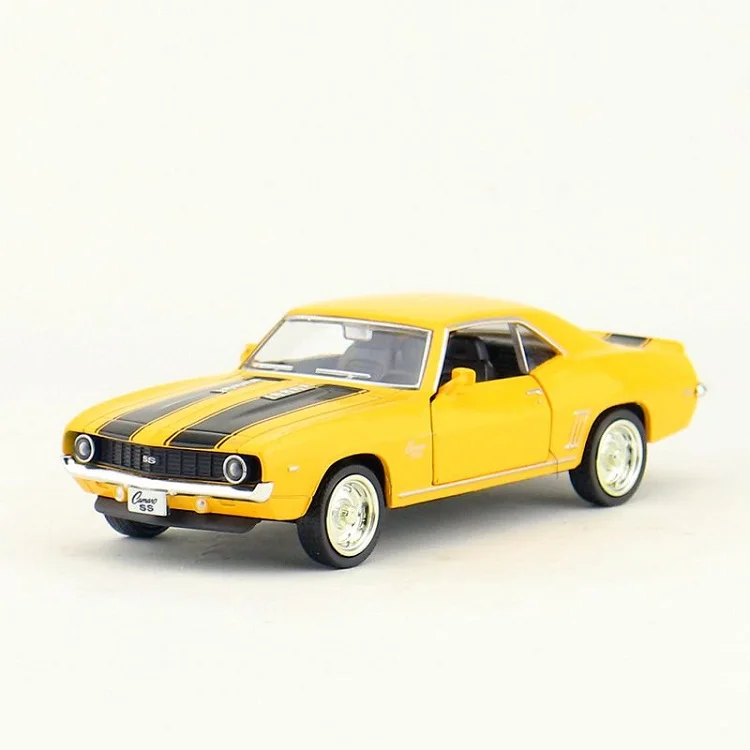 Высокая имитация изысканных литых и игрушечных автомобилей: RMZ городской автомобиль Стайлинг 1969 Chevrolet Camaro SS 1:36 модель автомобиля игрушечные машинки