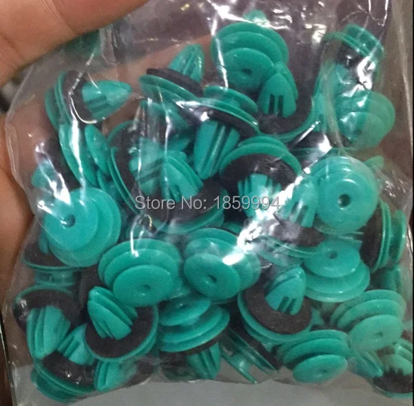 100pcs/lot Front & Rear Door Trim Panel Retainer for Opel/Astra/Meriva/Insignia/Zafira/Antara auto parts 100pcs/lot Front & Rear Door Trim Panel Retainer for Opel/Astra/Meriva/Insignia/Zafira/Antara auto parts