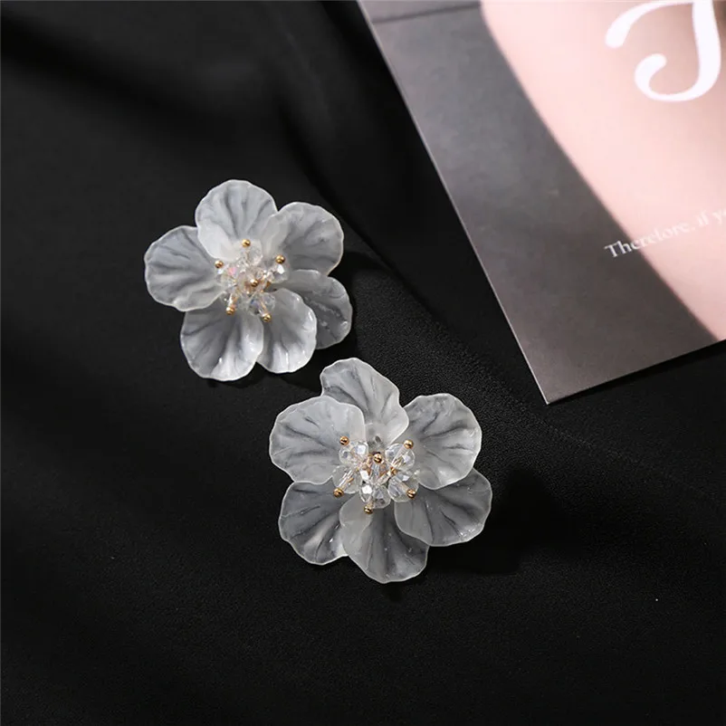 2018 Earrings for women Trendy Lovely white Flower Pearl Pendant Circle Stud Earrings Fashion Design Jewelry Brincos J04#N (2)