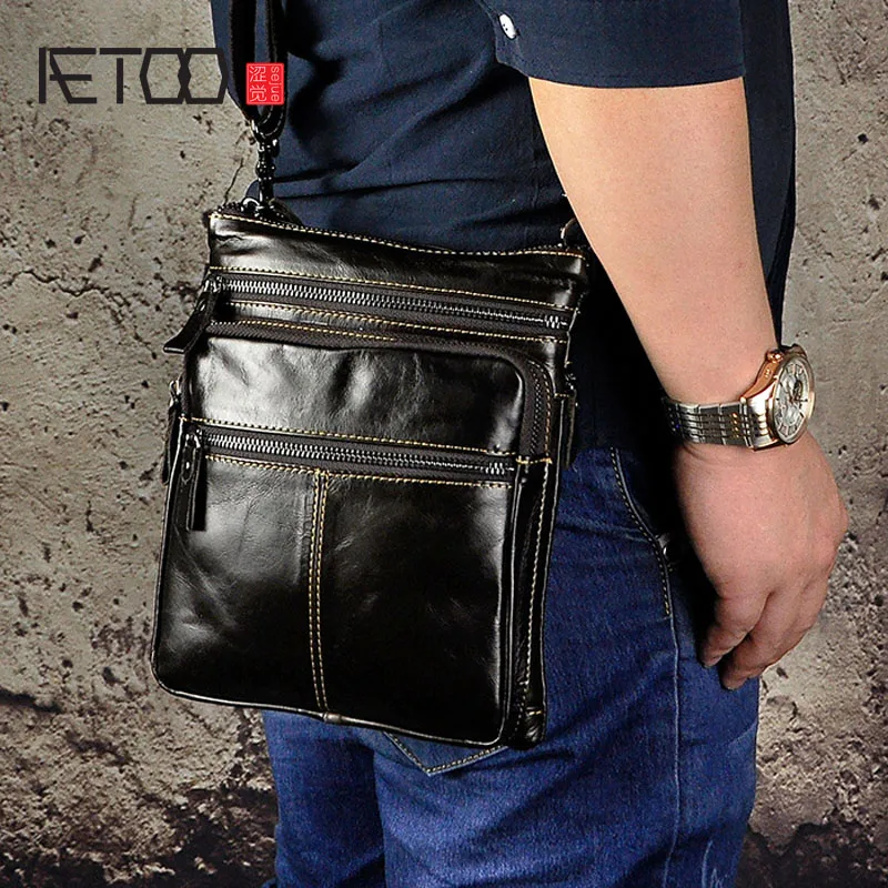 

AETOO Oil Wax Skin Leather Foreign Trade Retro Men 9 inch Tablet PC Shoulder Slippers