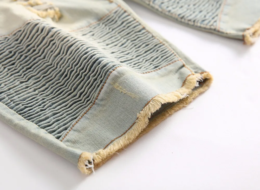 8817357534_1518810607