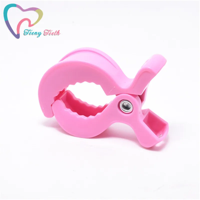 Teeny Teeth 1 PC Hot Pink Lamp Pram Stroller Pegs To Hook Muslin Toys Seat Cover Blanket Clips Car Organizer Accessories | Украшения и