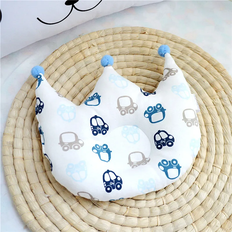 8 New Baby Combed Cotton Pillow Cute Knitted Crown Molded Shape Pillow Head Protection For A Baby Bed Children Bedroom Decoration
