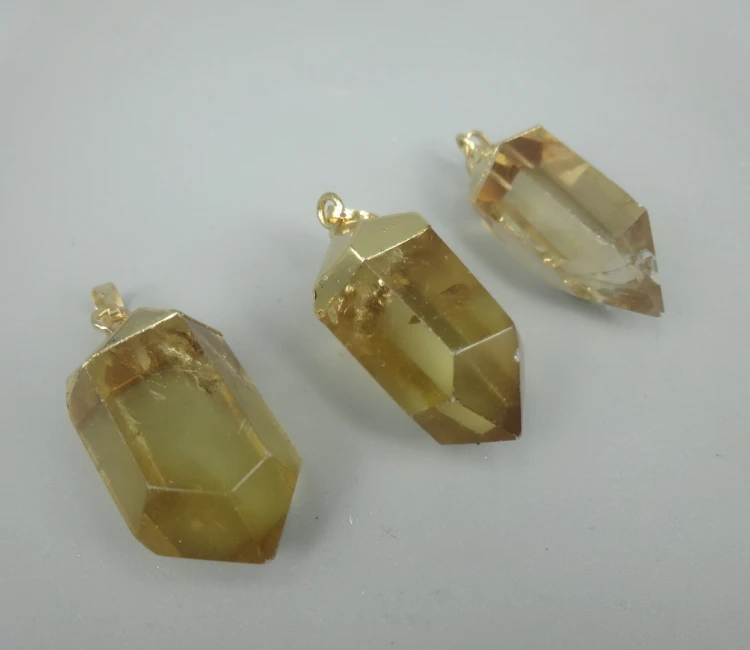 

Quartz Crystal Point Pendant, KINDGEMS Metal Crystal Quartz Point Pendant