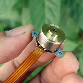 

Three-phase Four-wire DC Brushless Motor with Strong Magnetic, Nine-pole Stator 14mm Precision Micro Motor Wire Length 180mm