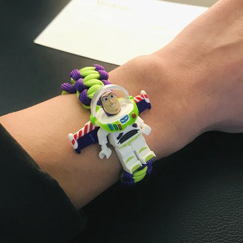 

Toy story Buzzs Lightyear Armband Aangepaste Super Hero Figuur Iron Man Vader Eenhoorn Man Bouwstenen Bricks Bracelet