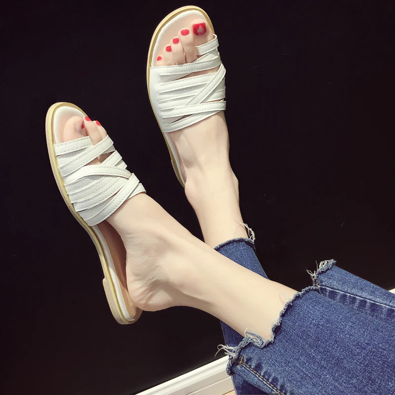 female fashion slippers