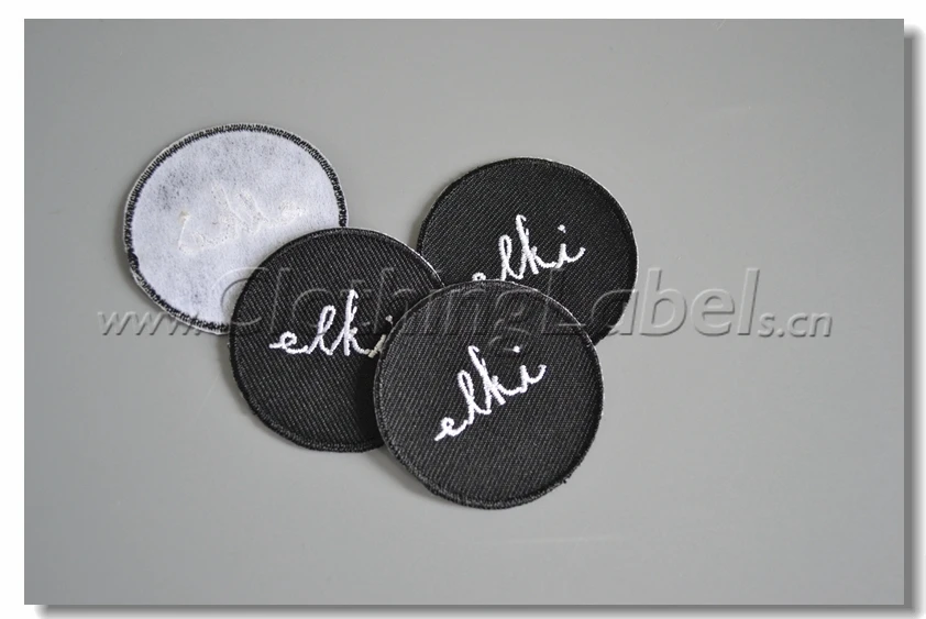 

Custom 3D reflective embroidery labels, iron on label, twill fabric.