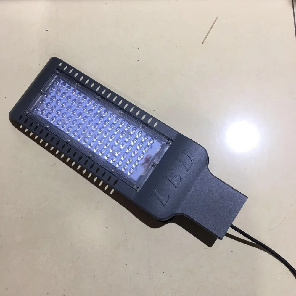 

10pcs/lot new led lamp 120w street Light smd3030 led chip ,bridgelux Streets Light,,ac85-265v Input Voltage,ip65,ce Rohs.
